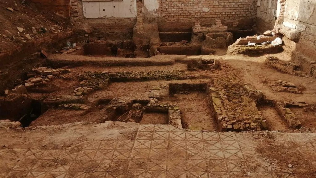 UN TRICLINIUM EN EL FONTANAL