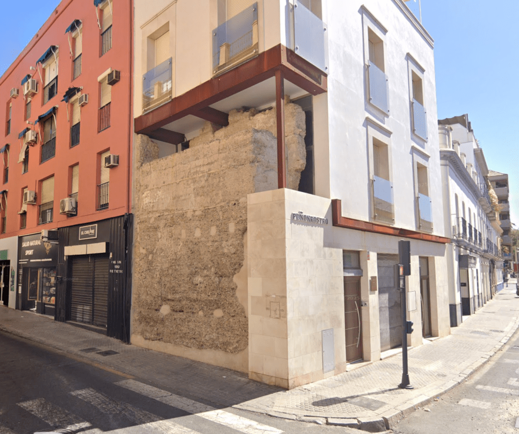 LA MURALLA: calle Valle esquina Puñonrostro